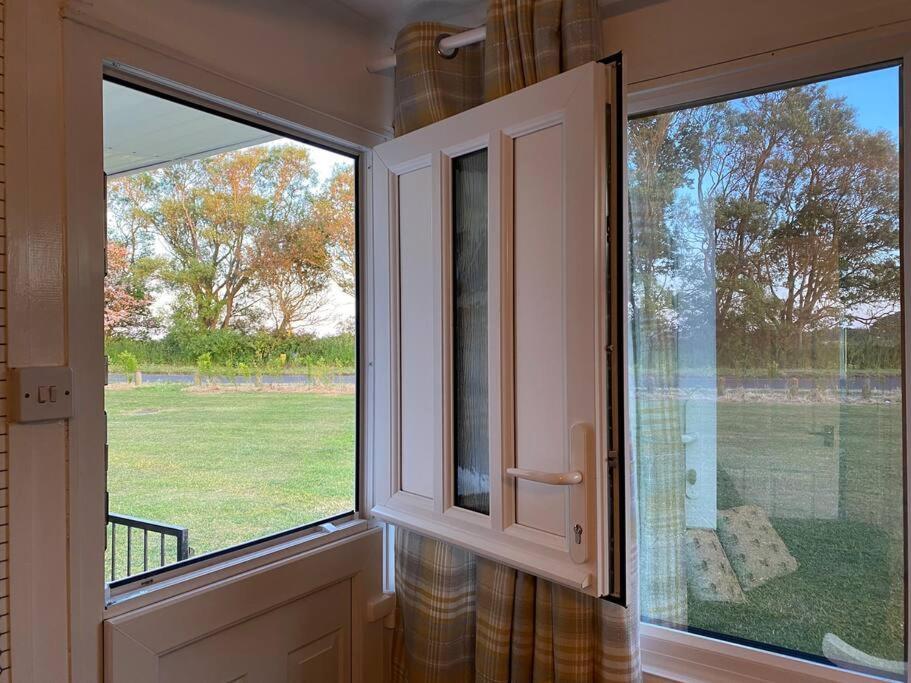 East Coast Chalets, Bee'S Knees @ California Sands Scratby Exterior photo